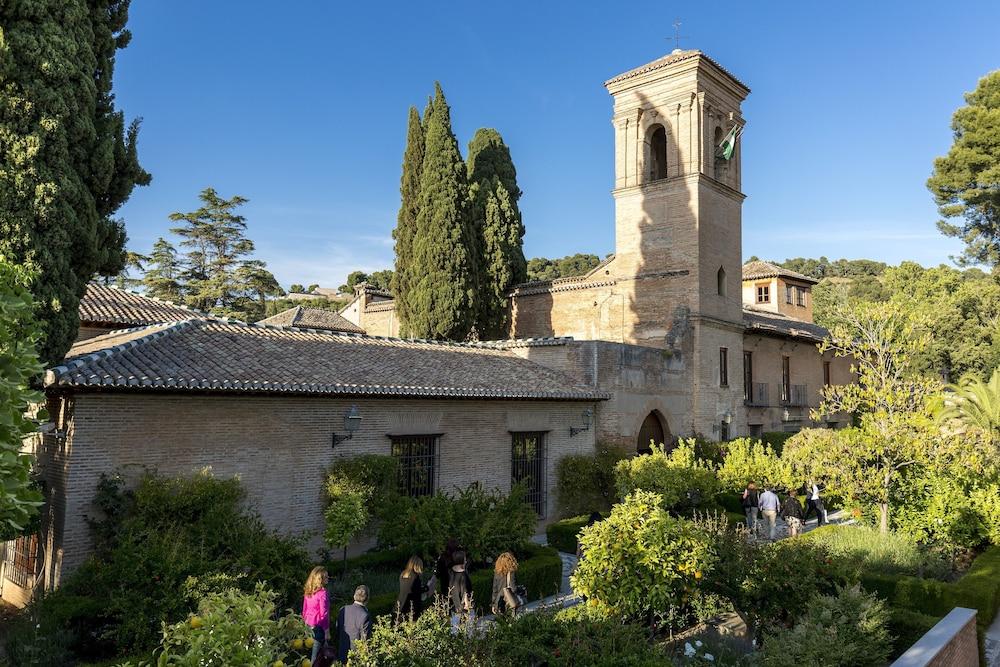 Parador De Granada Exteriör bild
