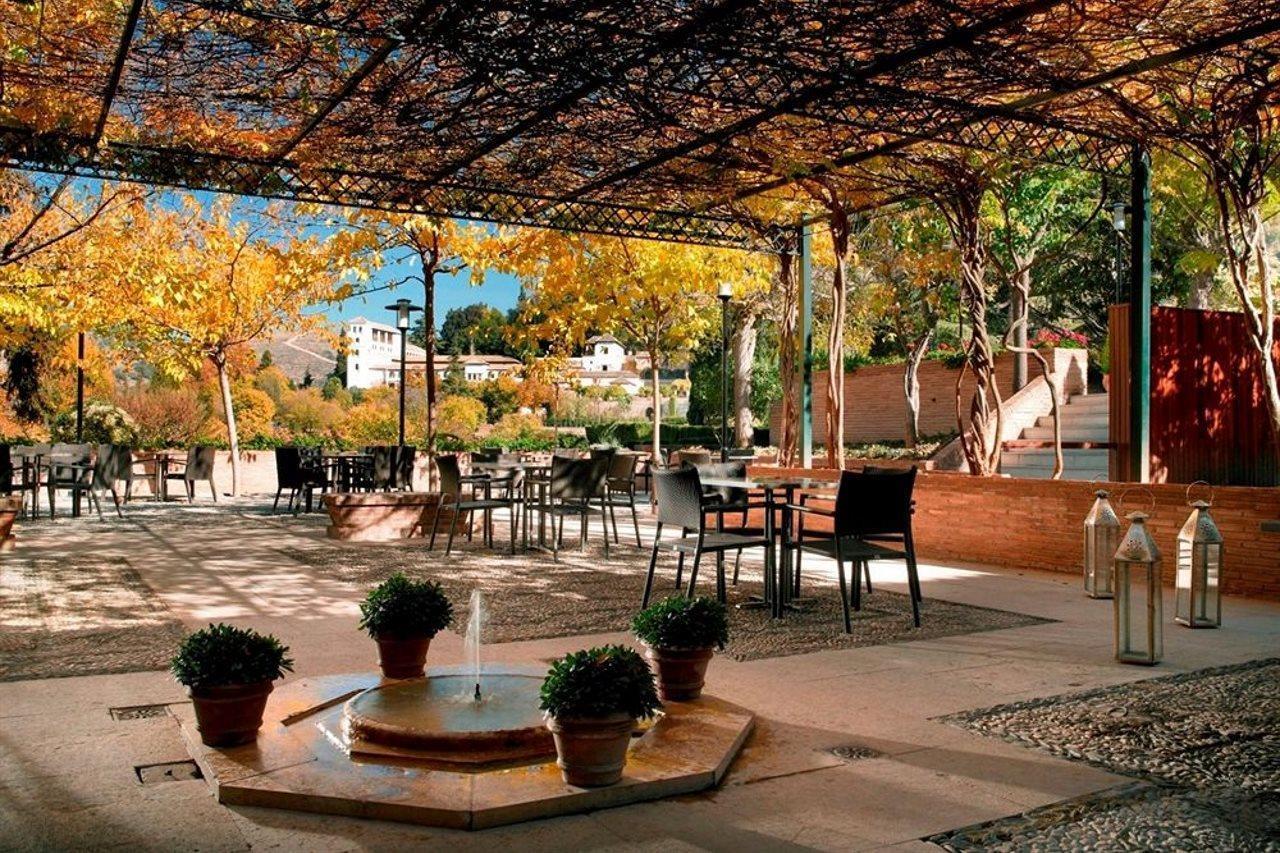 Parador De Granada Exteriör bild